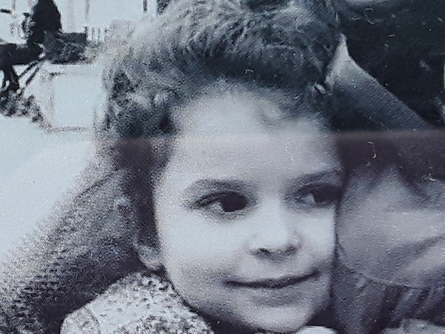 VA NAIXER LA MEUA COSINA INGRID