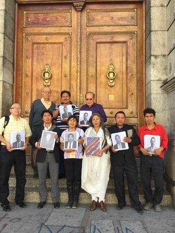 Entrega de firmas a la PDH y a los diputados distritales de Quetzaltenango.