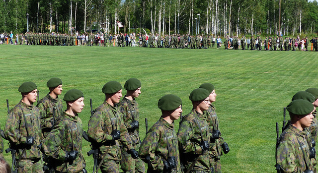 Joins the Finnish Army