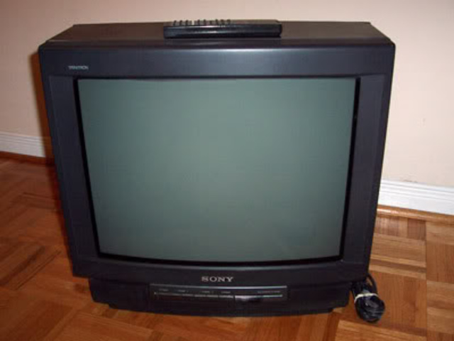 2000 sony tv