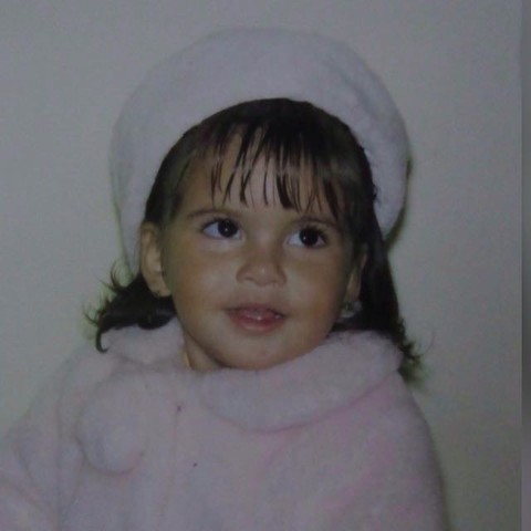 al poco tiempo después de esta foto, Laura tuvo un accidente con una plancha de ropa