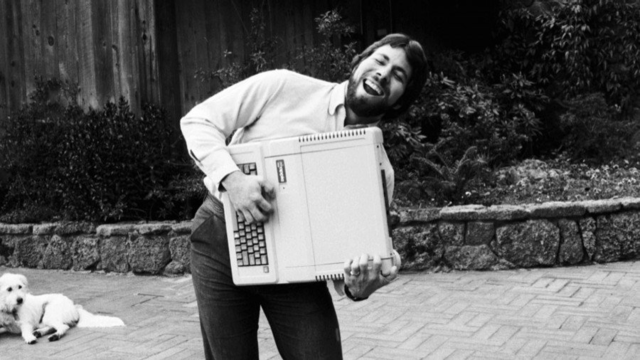 Wozniak leaves Apple