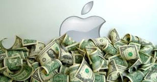 Apple becomes the first $1 trillion public company in the US
