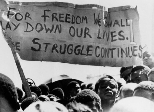 Thousands of Students Protest Afrikaans Language in Soweto