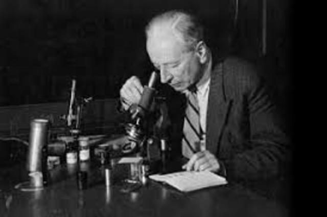 Frits Xernike invents the phase-contrast microscope.