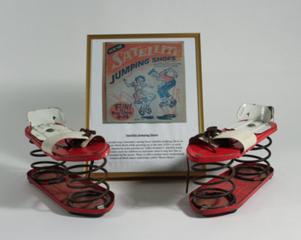 toys (satellite jumping shoes)