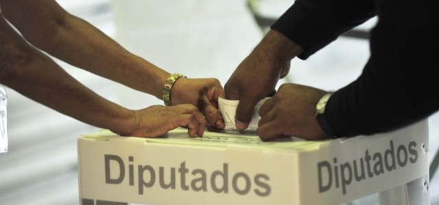 Tercera reforma de la Constitución Nacional. Cambios en la base de elección de los diputados.