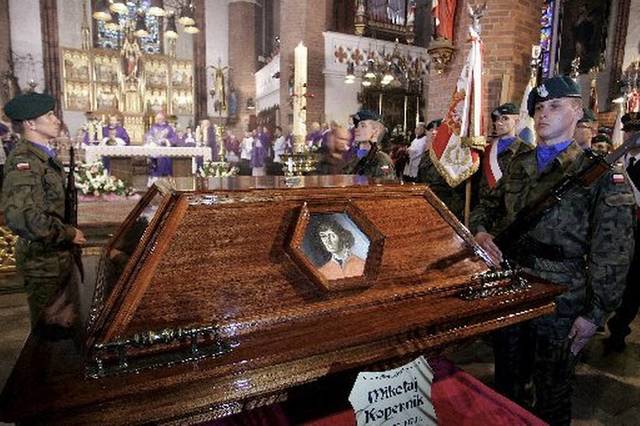 Fallece Nicolás Copernico