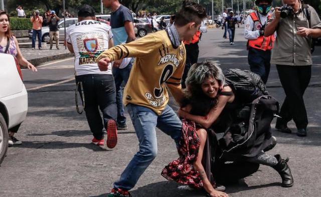 PRIMER ATAQUE DE PORROS