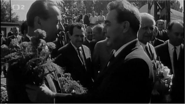 Se destituyó Novotny y entró Dubcek- Checoslovaquia.