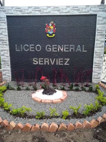 Razón social a “Liceo General Serviez”