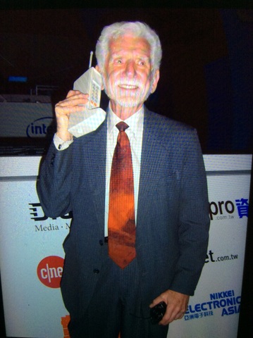 Primer llamada de un teléfono móvil