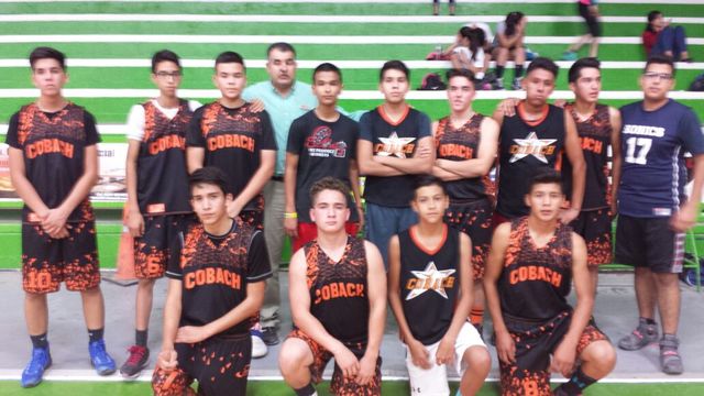 Ingrese al equipo de basquetbol de la escuela