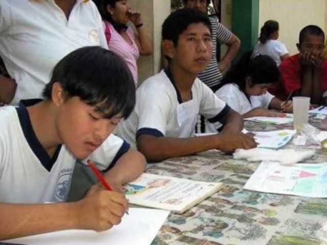 LAS FUNCIONES SOCIALES DE LA ESCUELA DE LA REPRODUCCIÓN A
