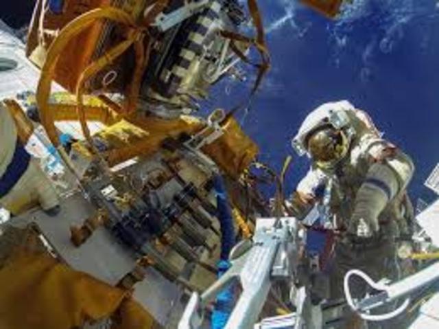 Lanzamiento de la sonda Clementine,