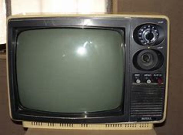 televisión en blanco y negro.