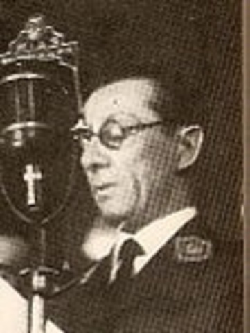 Asume la presidencia Pedro Ramirez