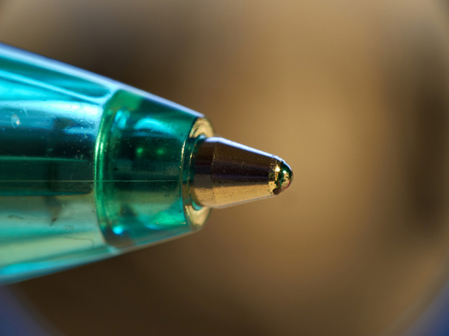 Caneta esferográfica