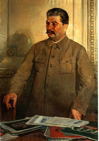 Stalin asciende al poder.