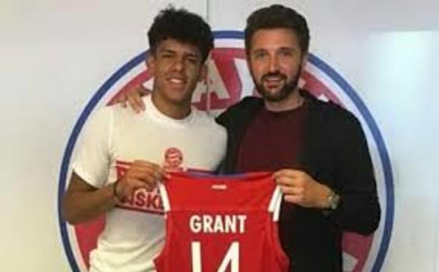 Signed first Professional Contract (Bayern Munich)+ moved to Munich