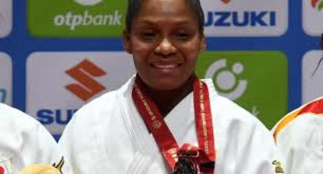 logro oro en Montreal