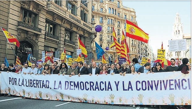 MANIFESTACIÓ A BARCELONA CONTRA EL PROCÉS CATALÀ