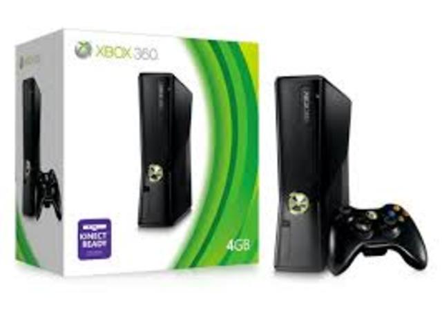 Xbox 360 S 4GB Model