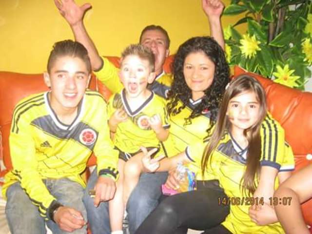 primer partido de Colombia en familia