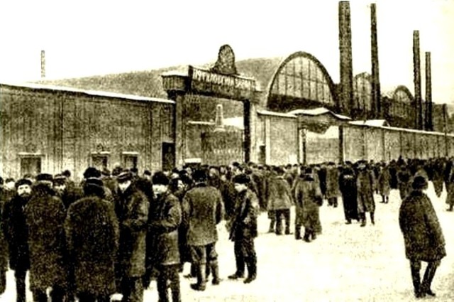 Inicia una huelga en la fábrica Putílov de Petrogrado