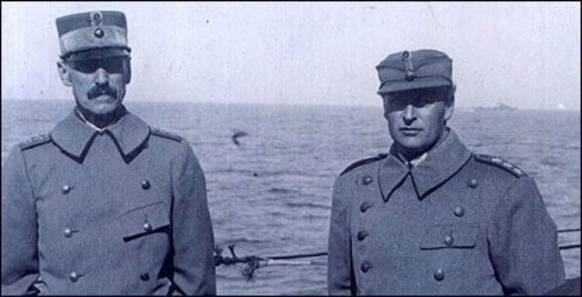 Kongen og regjering forlater Norge