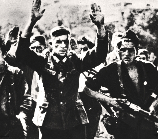 Tyskland kapitulerer