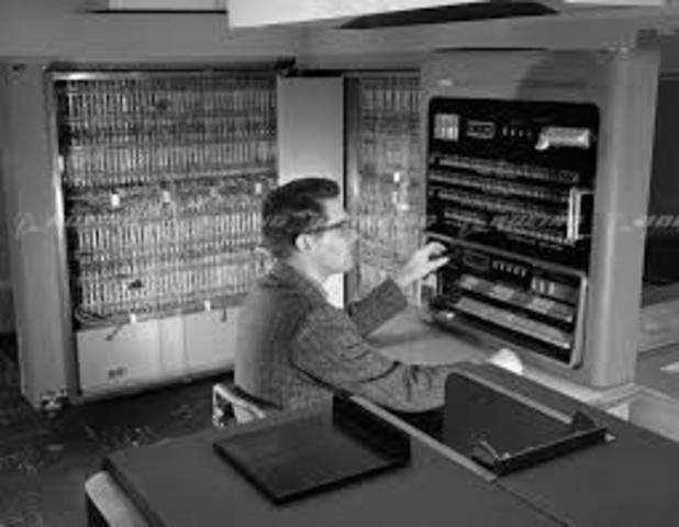 IBM 701 Almacenamiento