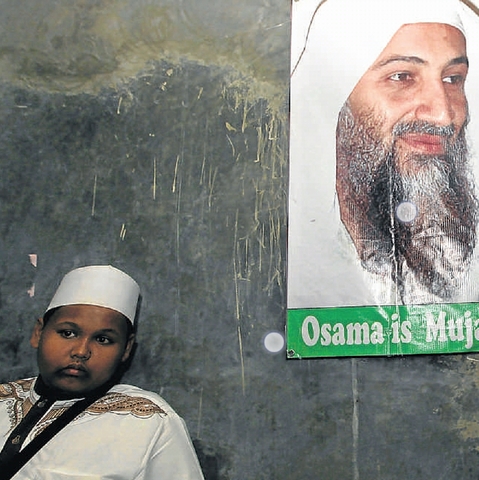 A MORT CONTRA EL TERRORISTA