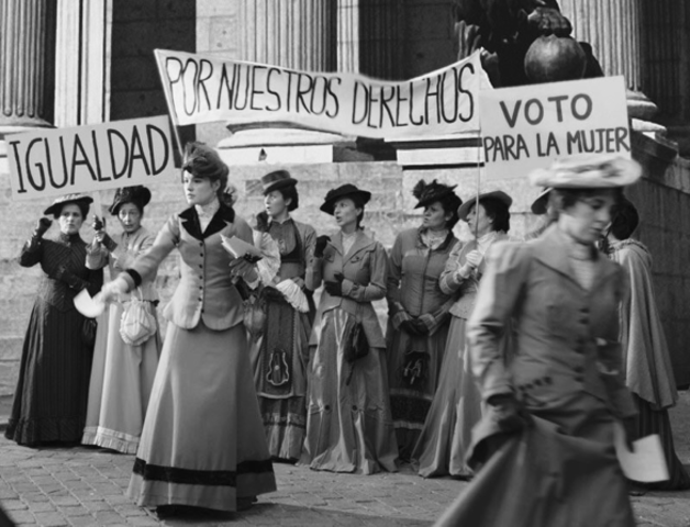 1978: LA CONSTITUCIÓN ESPAÑOLA RECONOCE LA IGUALDAD ENTRE HOMBRES Y MUJERES