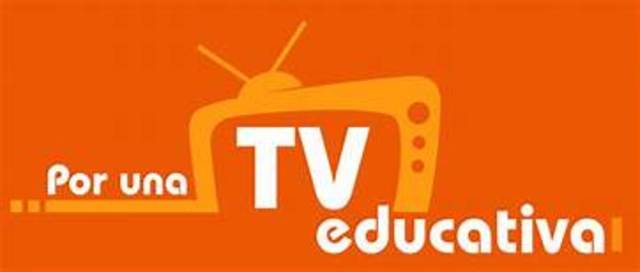 Inicia la televisión Educativa vía Satélite.