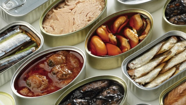 Introducción de las conservas en lata en España