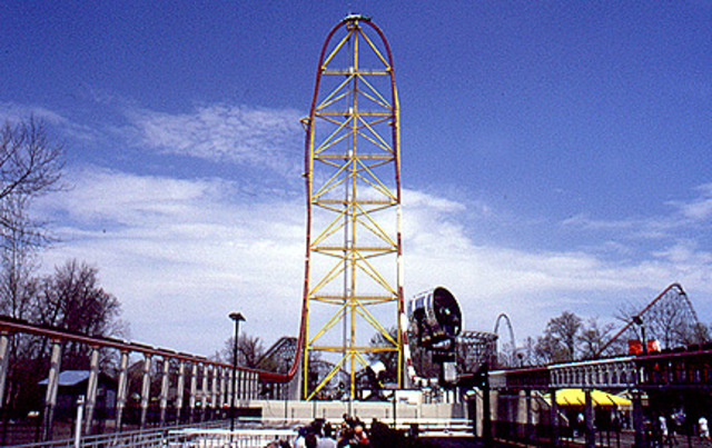 Top Thrill Dragster opens