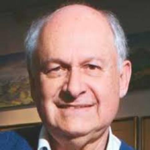 sus estudios universarios