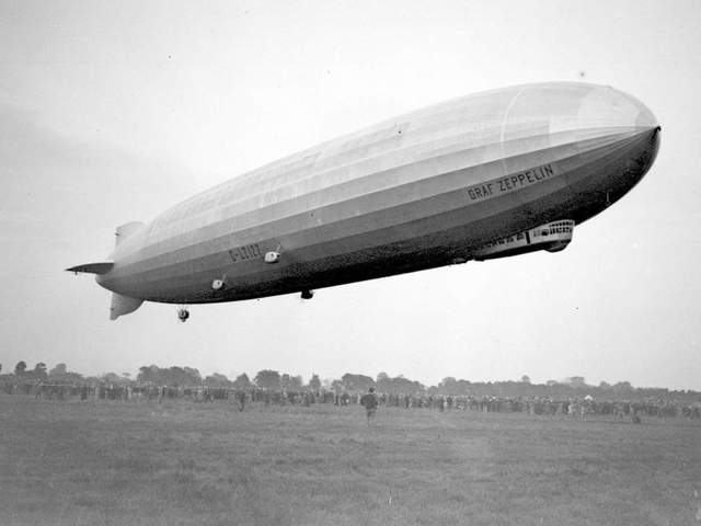 The first Zeppelins appeared over the English coast.
