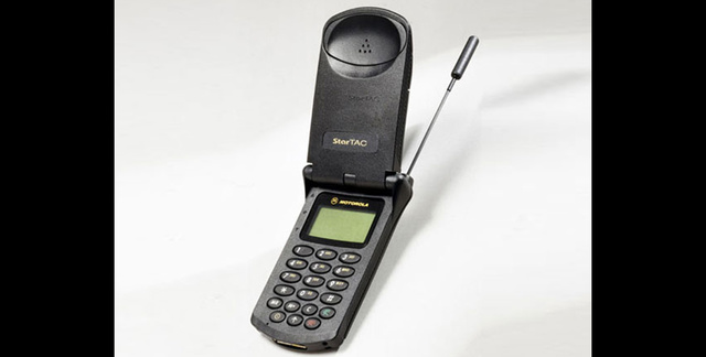 Motorola StarTAC (Primer teléfono de tapa)