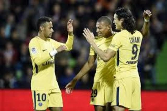 Debut con Paris Sant Germain