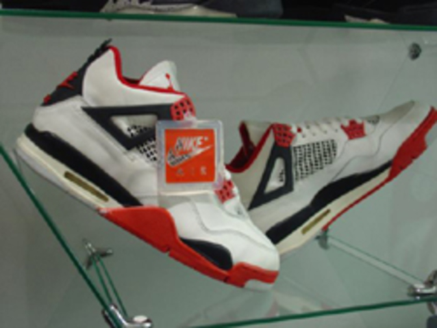 Jordan 4