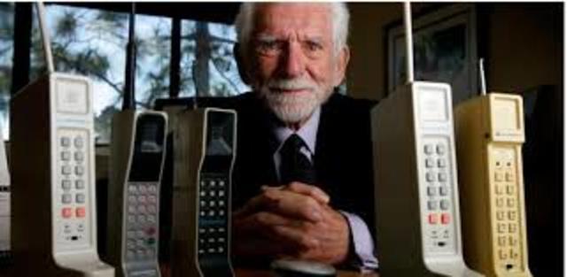 Primera llamada de un teléfono movil