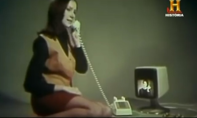 Se comercializa el vídeo teléfono pero no tiene acogida.