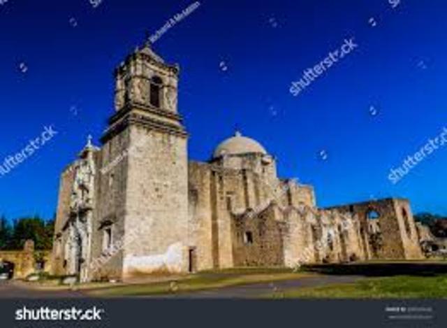 The Spanish found San Antonio,Texas