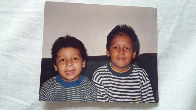 Mi hermano mi primer amigo de juegos (Cesar Andret bisbicuth)