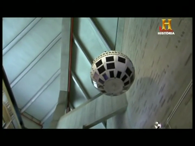 Primer satélite de  telecomunicaciones