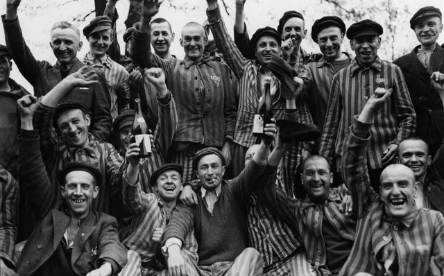 Termina el Holocausto