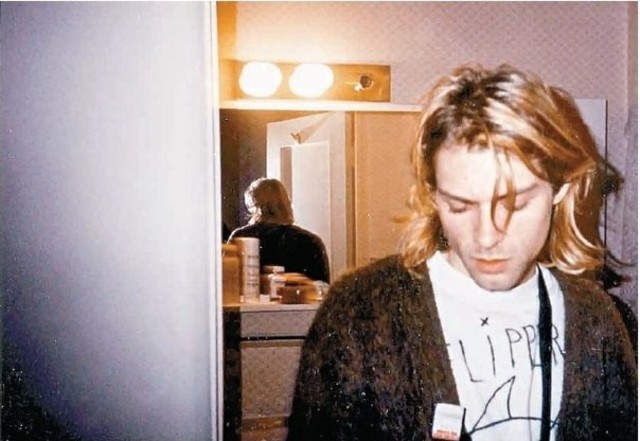 Cobain arrived at the Exodus Recovery Center in Los Angeles (he escaped the next day)