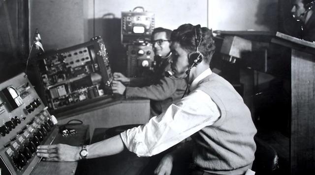 Nace la Radio Difusora Colombiana